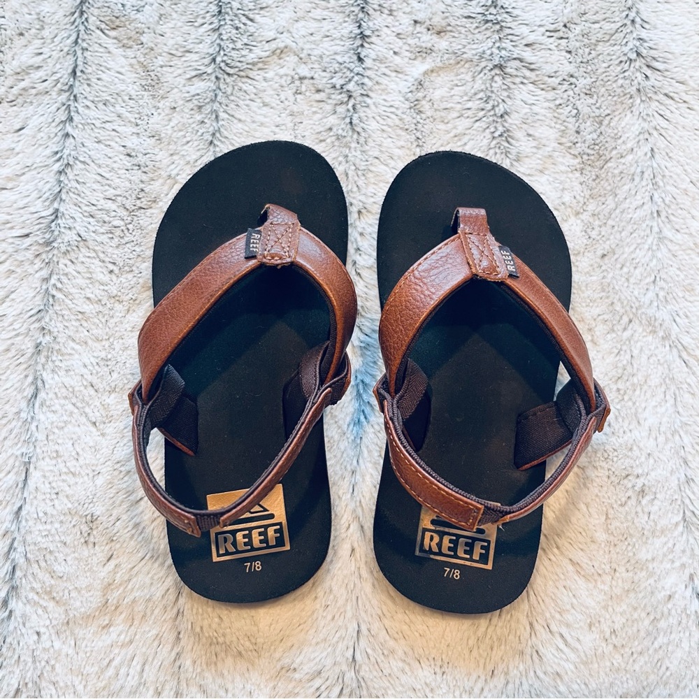 Toddler Reef Sandals - Picture 2 of 5